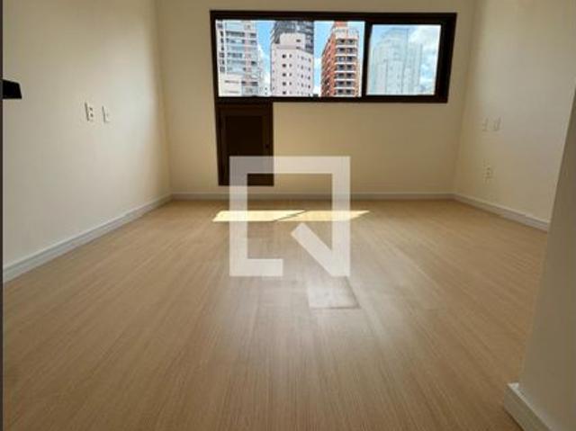 Kitnet aluguel em Região Imediata de São Paulo, Região Metropolitana de São Paulo