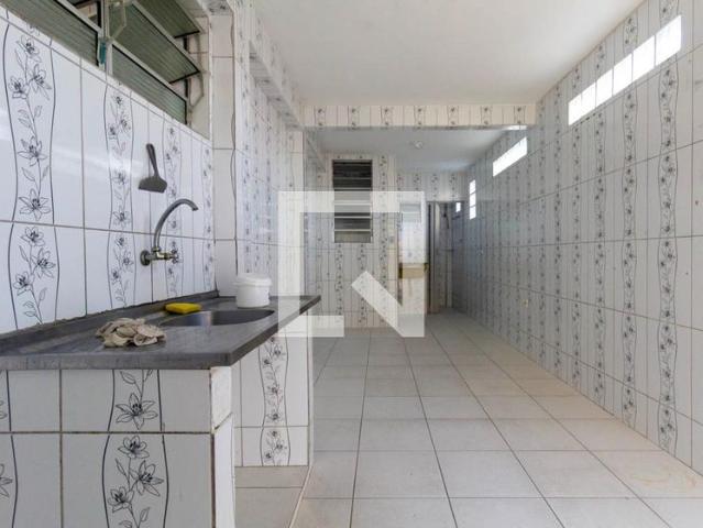 Kitnet aluguel em Região Imediata de São Paulo, Região Metropolitana de São Paulo