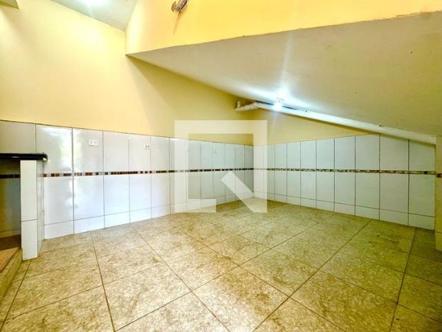 Kitnet aluguel em Região Imediata de São Paulo, Região Metropolitana de São Paulo