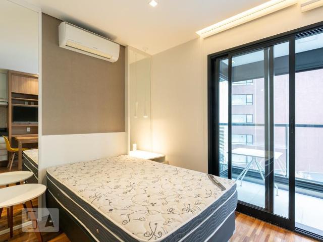 Kitnet aluguel em Região Imediata de São Paulo, Região Metropolitana de São Paulo
