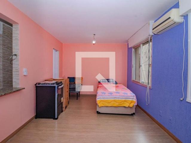 Kitnet venda em Jardim Leopoldina, Porto Alegre