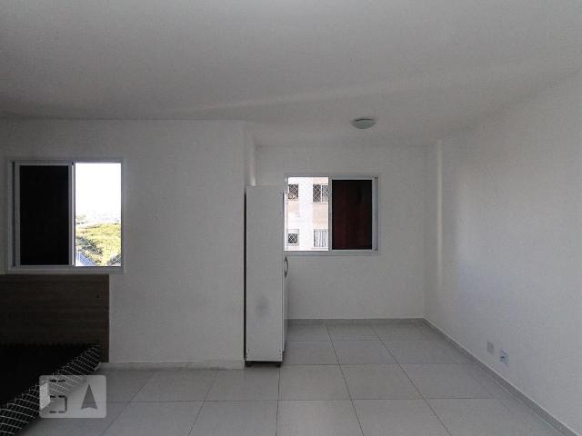 Kitnet aluguel em Região Imediata de São Paulo, Região Metropolitana de São Paulo