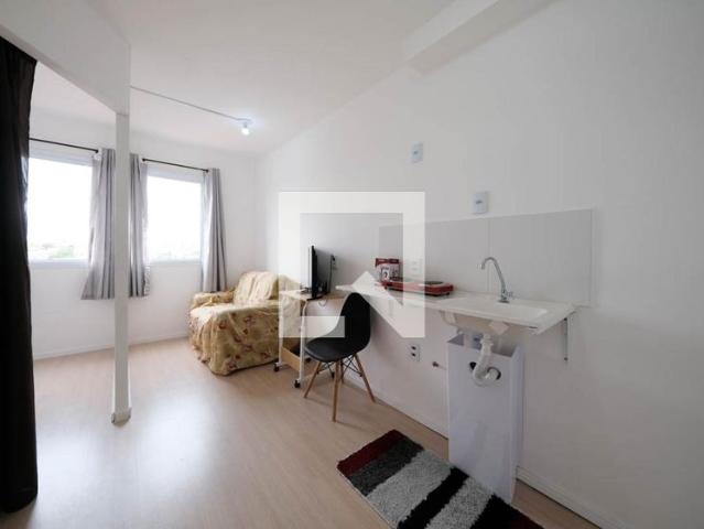 Kitnet aluguel em Vila Granada, São Paulo
