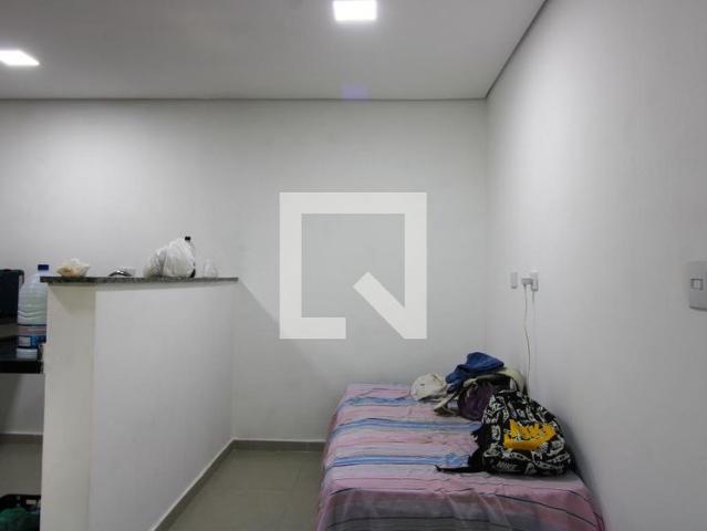 Kitnet aluguel em Região Imediata de São Paulo, Região Metropolitana de São Paulo