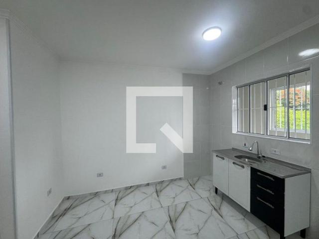 Kitnet aluguel em Região Imediata de São Paulo, Região Metropolitana de São Paulo