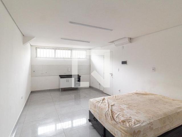 Kitnet aluguel em Região Imediata de São Paulo, Região Metropolitana de São Paulo