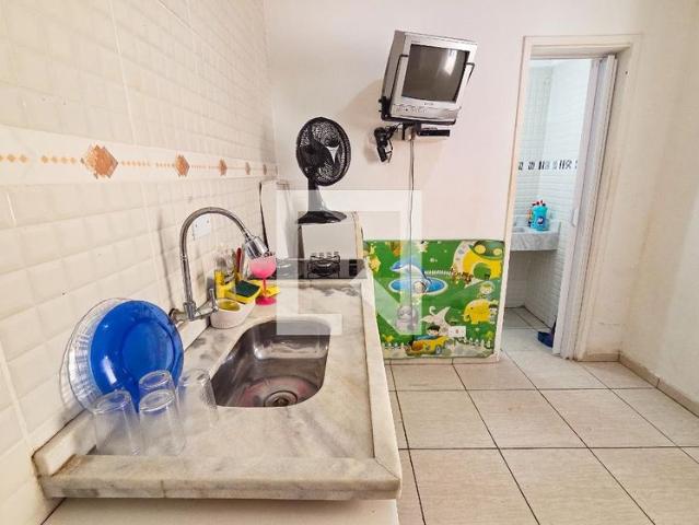 Kitnet aluguel em Região Imediata de Santos, Região Metropolitana da Baixada Santista