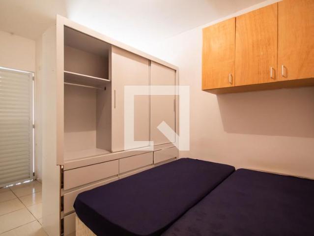 Kitnet aluguel em Região Imediata de São Paulo, Região Metropolitana de São Paulo