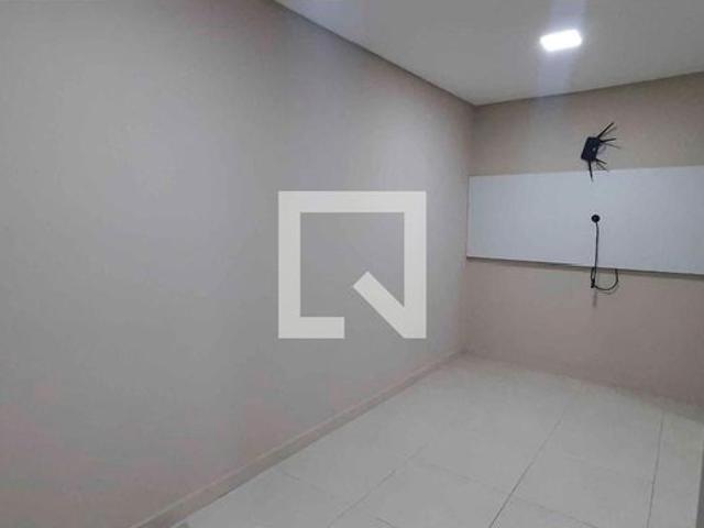Kitnet aluguel em Região Imediata de São Paulo, Região Metropolitana de São Paulo