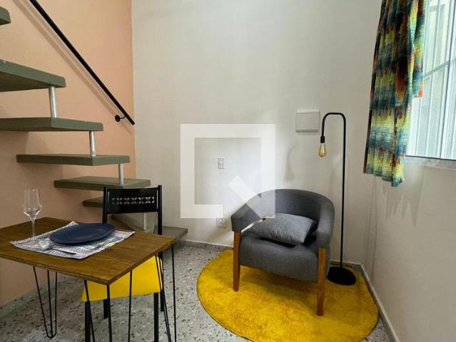 Kitnet aluguel em Região Imediata de São Paulo, Região Metropolitana de São Paulo