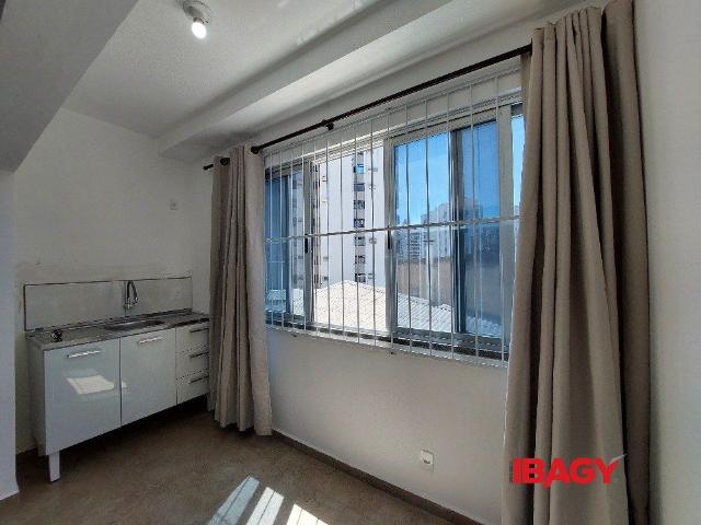 Apartamento aluguel em Região Geográfica Imediata de Florianópolis, Desterro