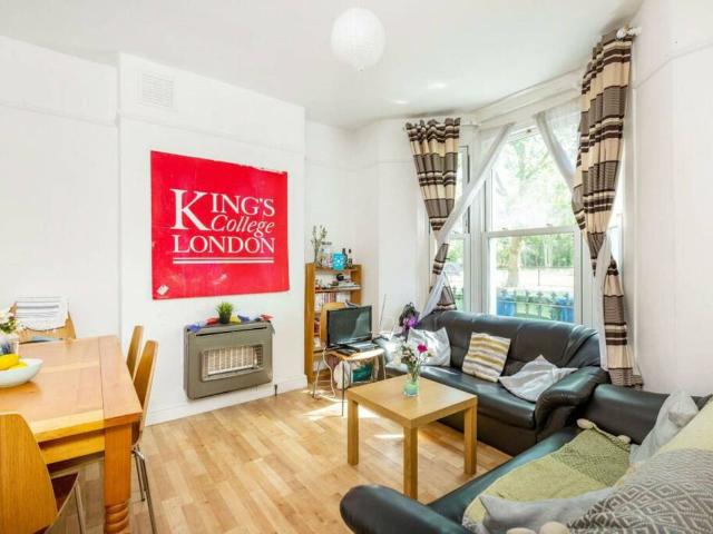 House for rent in Camberwell, Greater London