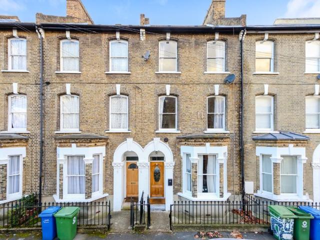 House for rent in Camberwell, Greater London