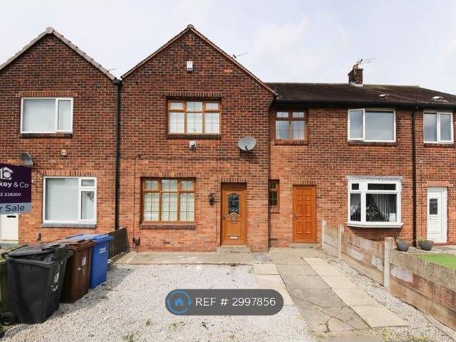 House for rent in Kitt Green, Wigan