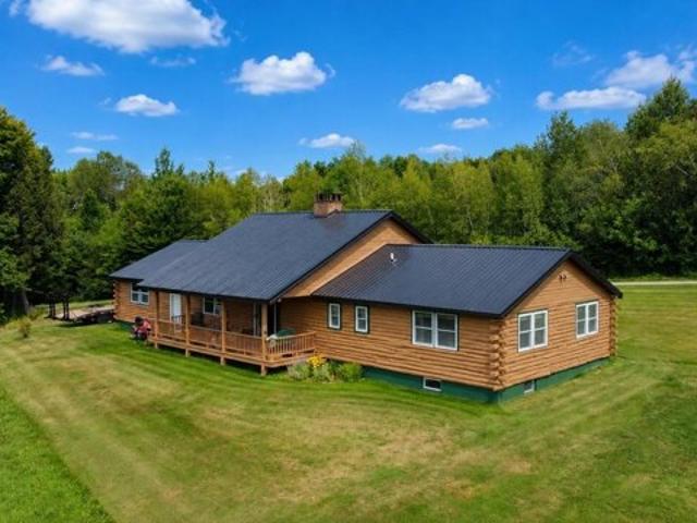 House for sale in Newport Town, Orleans County