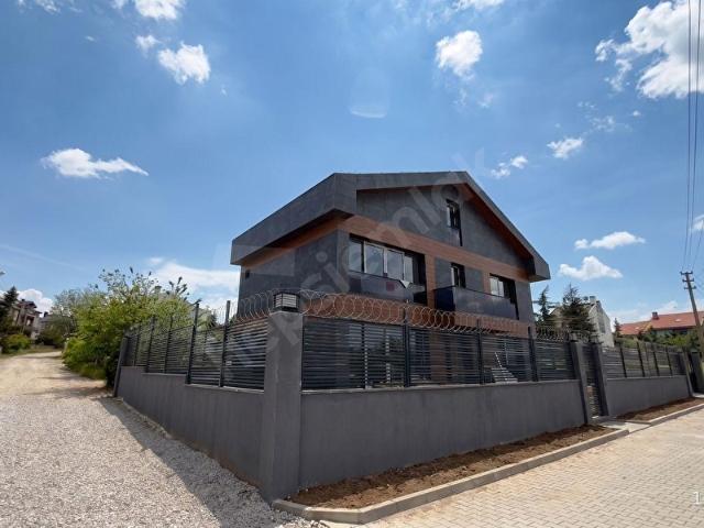 Gölbaşi, Ankara içerisinde satılık Villa