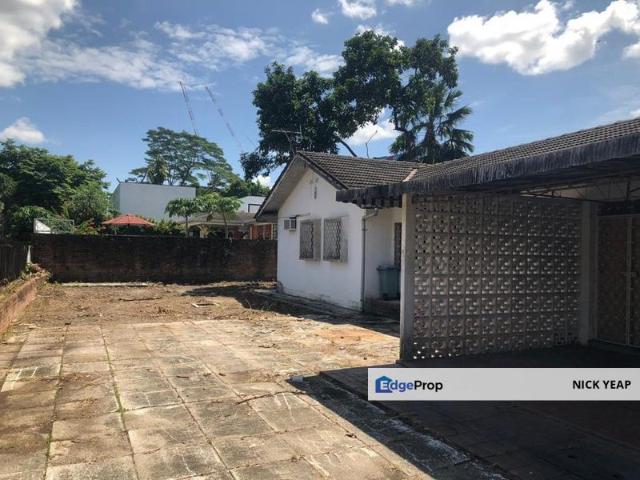 Shop for rent in Country Heights Damansara, Kuala Lumpur