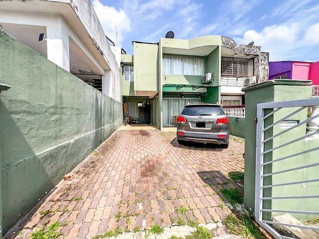 Terraced House for sale in Langat, Selangor