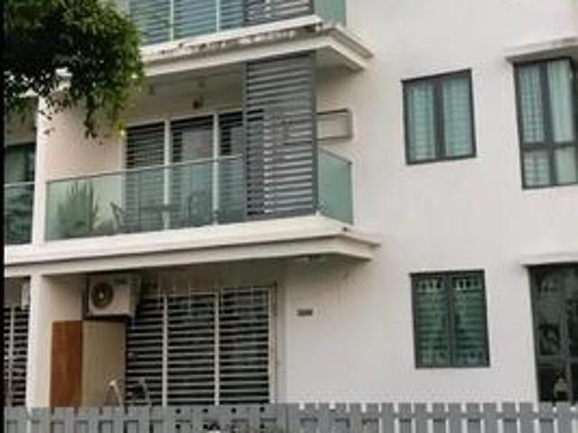 Condominium for sale in Country Heights Damansara, Kuala Lumpur