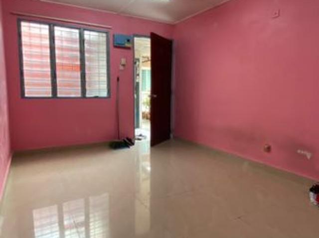 Flat for sale in Langat, Selangor