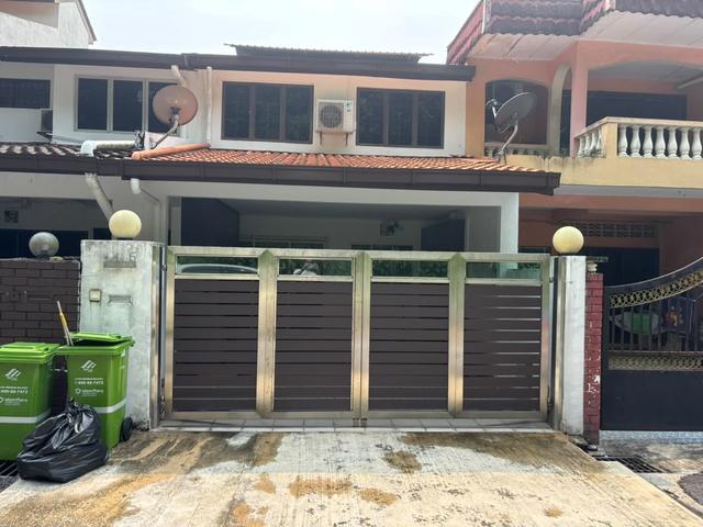 Terraced House for rent in Country Heights Damansara, Kuala Lumpur