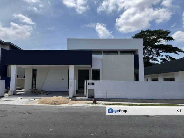 House for sale in Sendayan Village, Negeri Sembilan