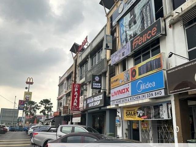 Shop for sale in Port Klang, Selangor