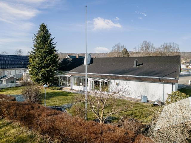 Villa till salu i Hjo, Västra Götaland