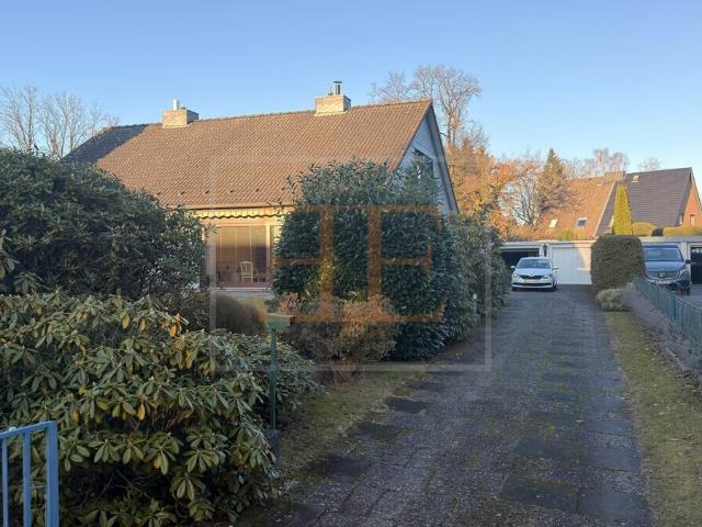 Haus kaufen in Ahrensburg, Schleswig-Holstein