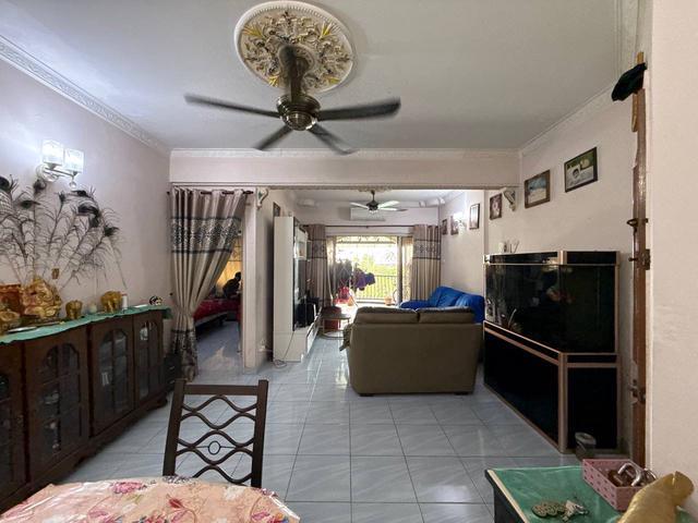 Apartment for sale in Country Heights Damansara, Kuala Lumpur