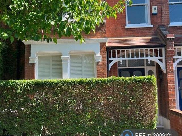 House for rent in Clapham, Greater London