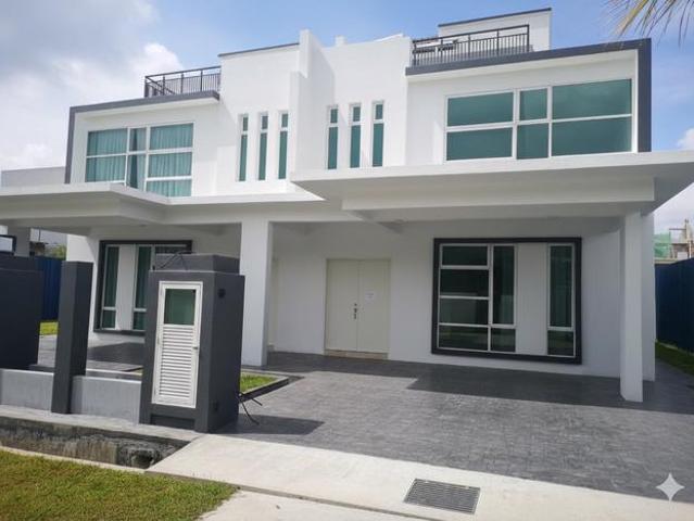 Residential House for sale in Malaka