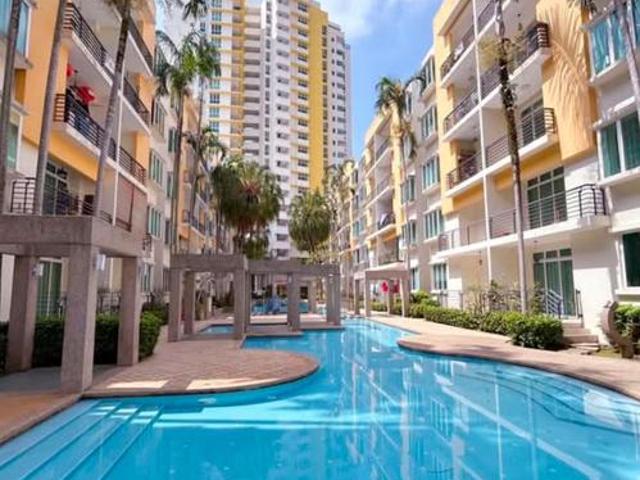 Condominium for sale in Malaka