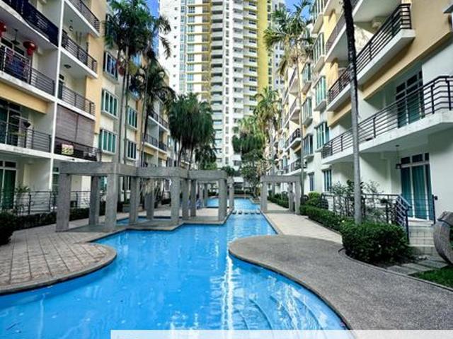 Condominium for sale in Malaka