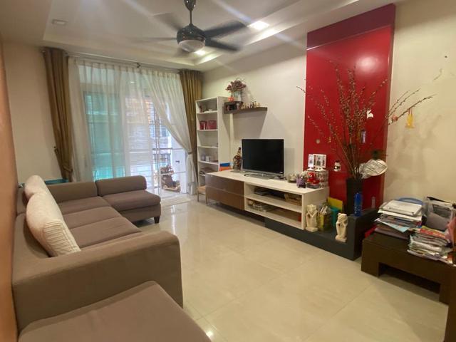 Condominium for rent in Malaka