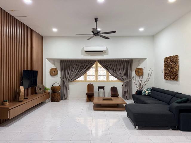 Bungalow for rent in Malaka