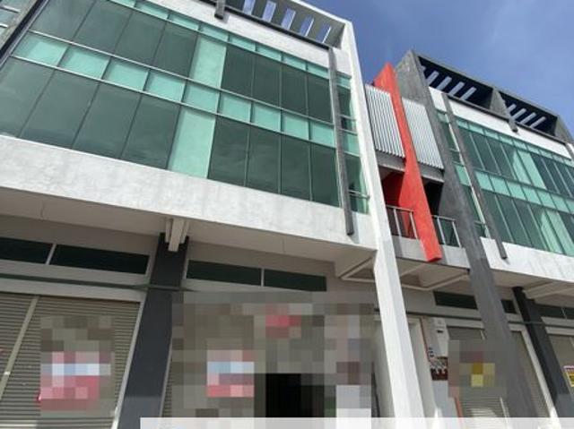 Shop for rent in Malaka