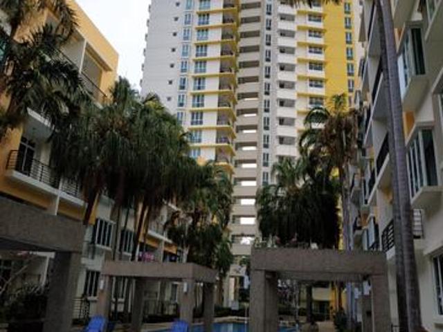 Condominium for sale in Malaka