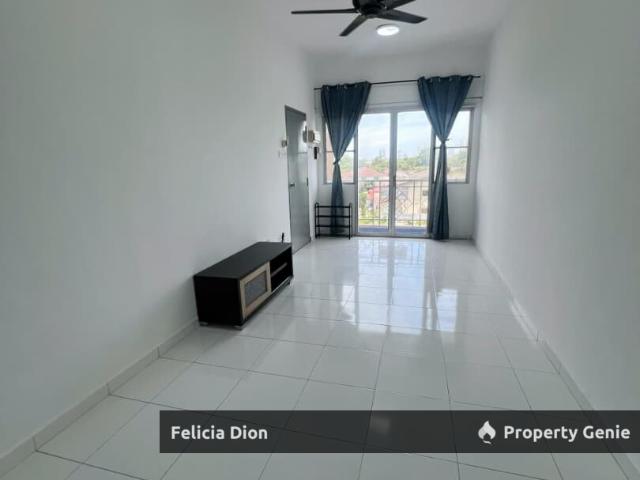 Condominium for sale in Malaka