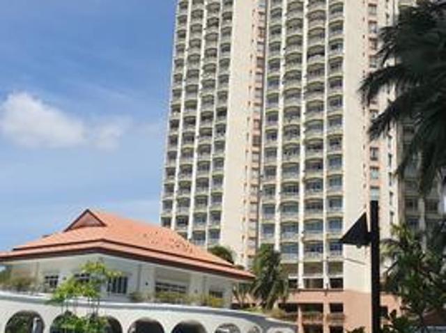Condominium for sale in Malaka