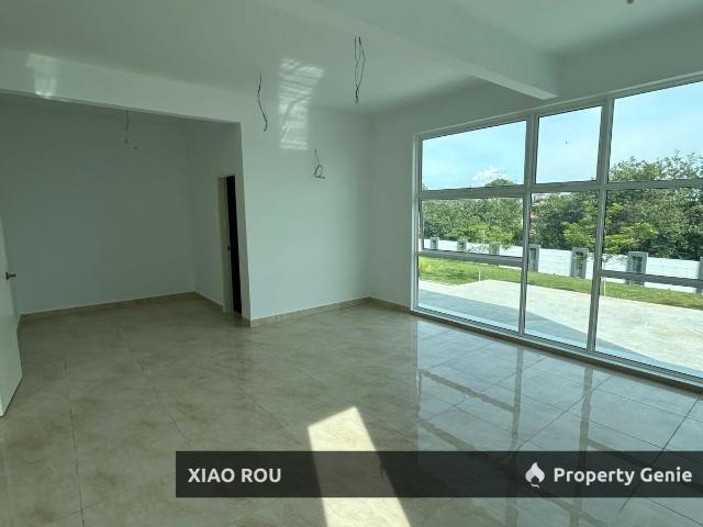 Residential House for sale in Malaka