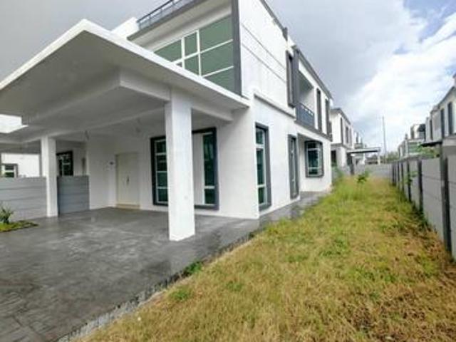 Residential House for sale in Malaka