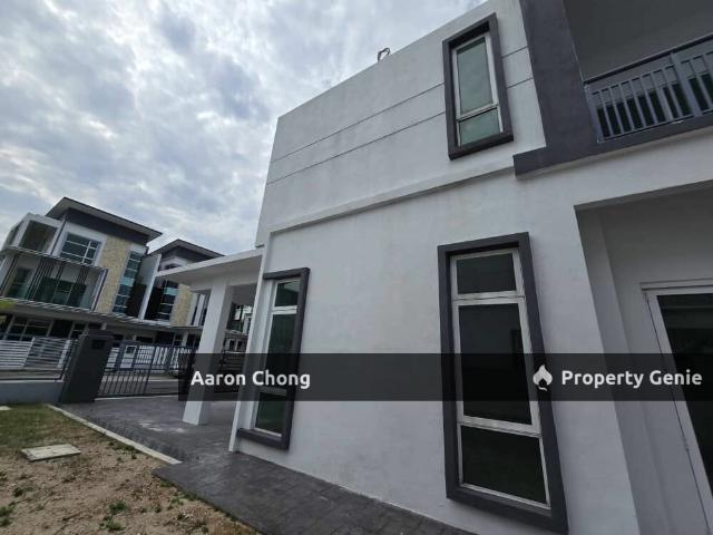 Residential House for sale in Malaka