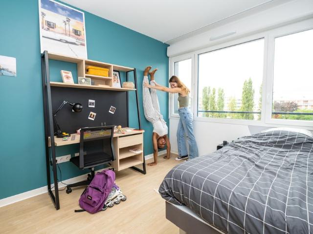 Studio location à Clichy, Hauts-de-Seine