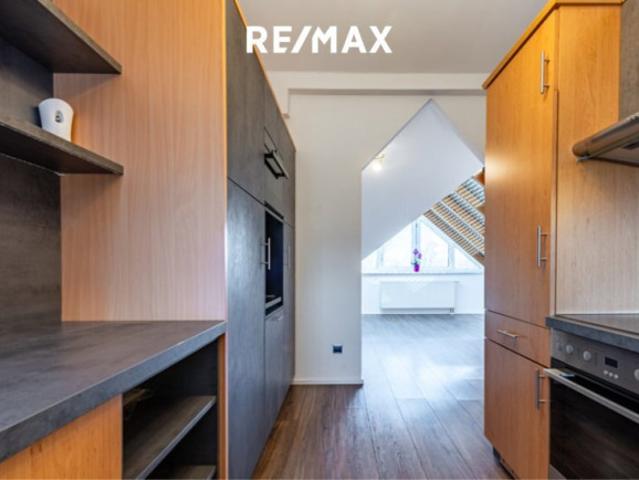 Dachgeschosswohnung kaufen in Aichet, Attnang-Puchheim