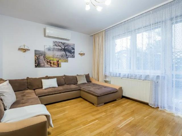 Kawalerka do wynajęcia w Warszawa, Mazowieckie