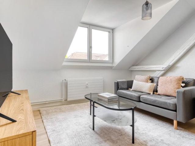 Apartment mieten in Einigen, Zürich