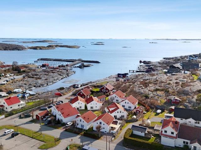 Hus hyra i Hjuvik, Västra Götaland