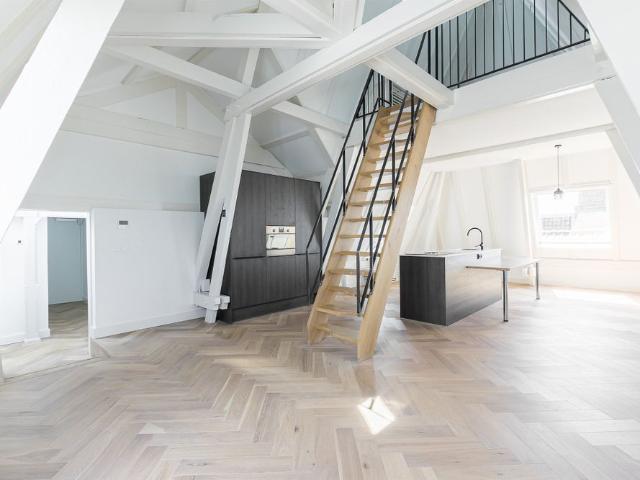 Appartement te huur in Nieuwmarkt/Lastage, Amsterdam