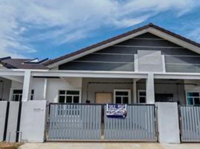 Terraced House for sale in Kluang